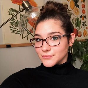 Meet your Posher, Emily